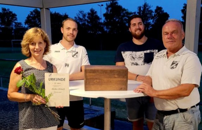 Ehrungen beim TSV Häfnerhaslach: von links Heike Hirsch, Pascal Hirsch, Patrick Rottner und Reiner Schneider.  <span class='image-autor'>Foto: p</span>