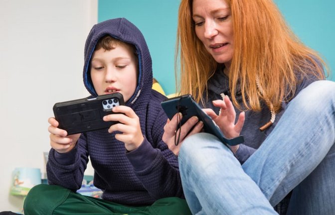 Eltern und Schüler finden auf der Schulmanager-App viele Infos, oft auch zum nächsten Schultag.<span class='image-autor'>Christin Klose/dpa-tmn/dpa</span>