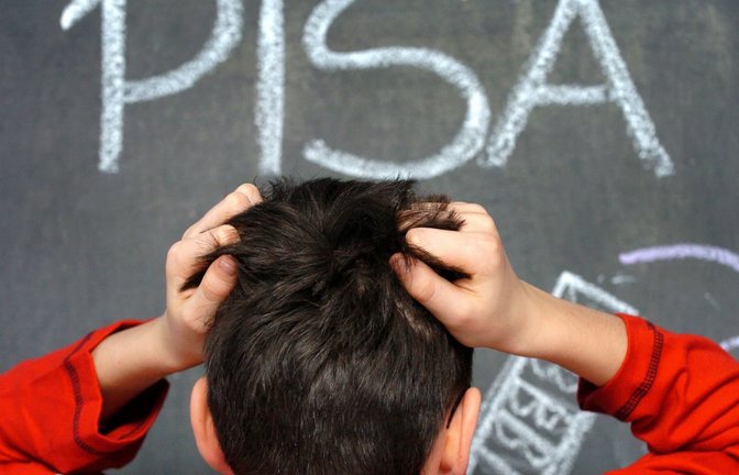 Alle drei Jahre nehmen auch deutsche Schülerinnen und Schüler an der internationalen Vergleichsstudie Pisa teil. (Symbolbild)<span class='image-autor'>picture alliance / Jens Büttner/dpa</span>