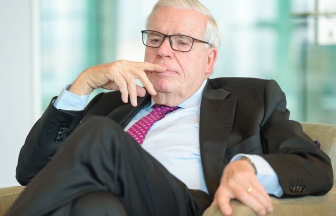 Hanseatisch-nachdenklicher Klaus-Michael Kühne im Jahr 2018.<span class='image-autor'>Axel Heimken/dpa</span>