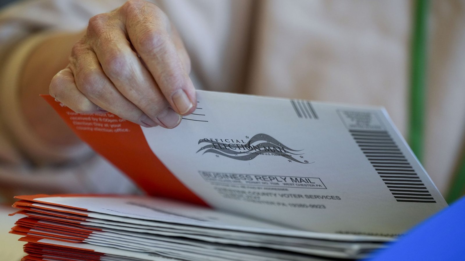 In vielen Bundesstaaten – wie hier in Pennsylvania – hat die Auszählung begonnen.Foto: dpa/Matt Slocum