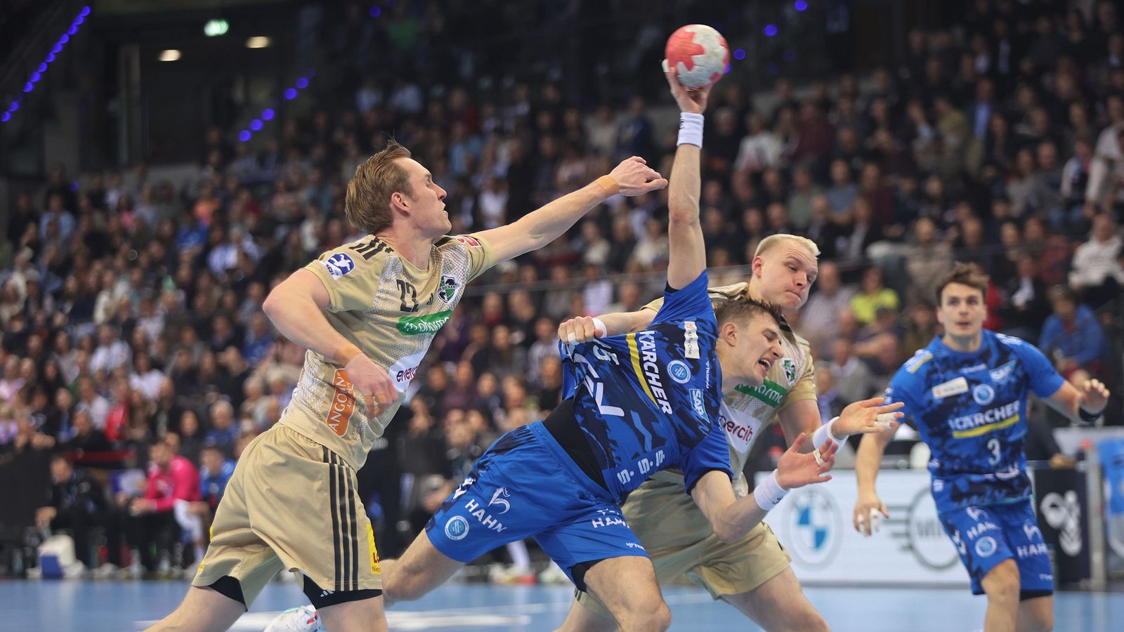 Simone Mengon tankt sich durch.Foto: Baumann/Hansi Britsch Simone Mengon tankt sich durch.Foto: Baumann/Hansi Britsch