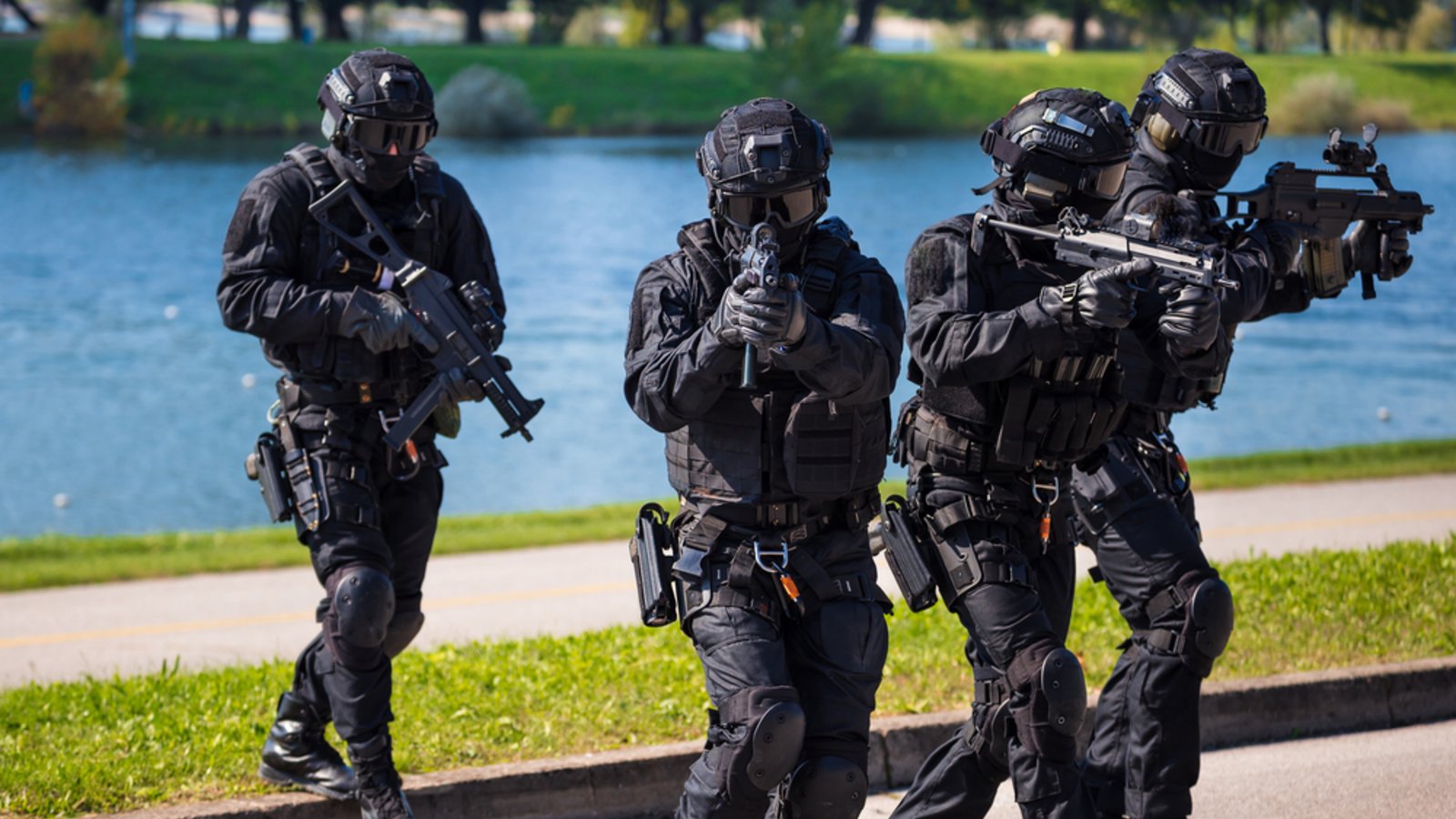 Ein S.W.A.T.-Team im Einsatz.Foto: xbrchx / shutterstock.com