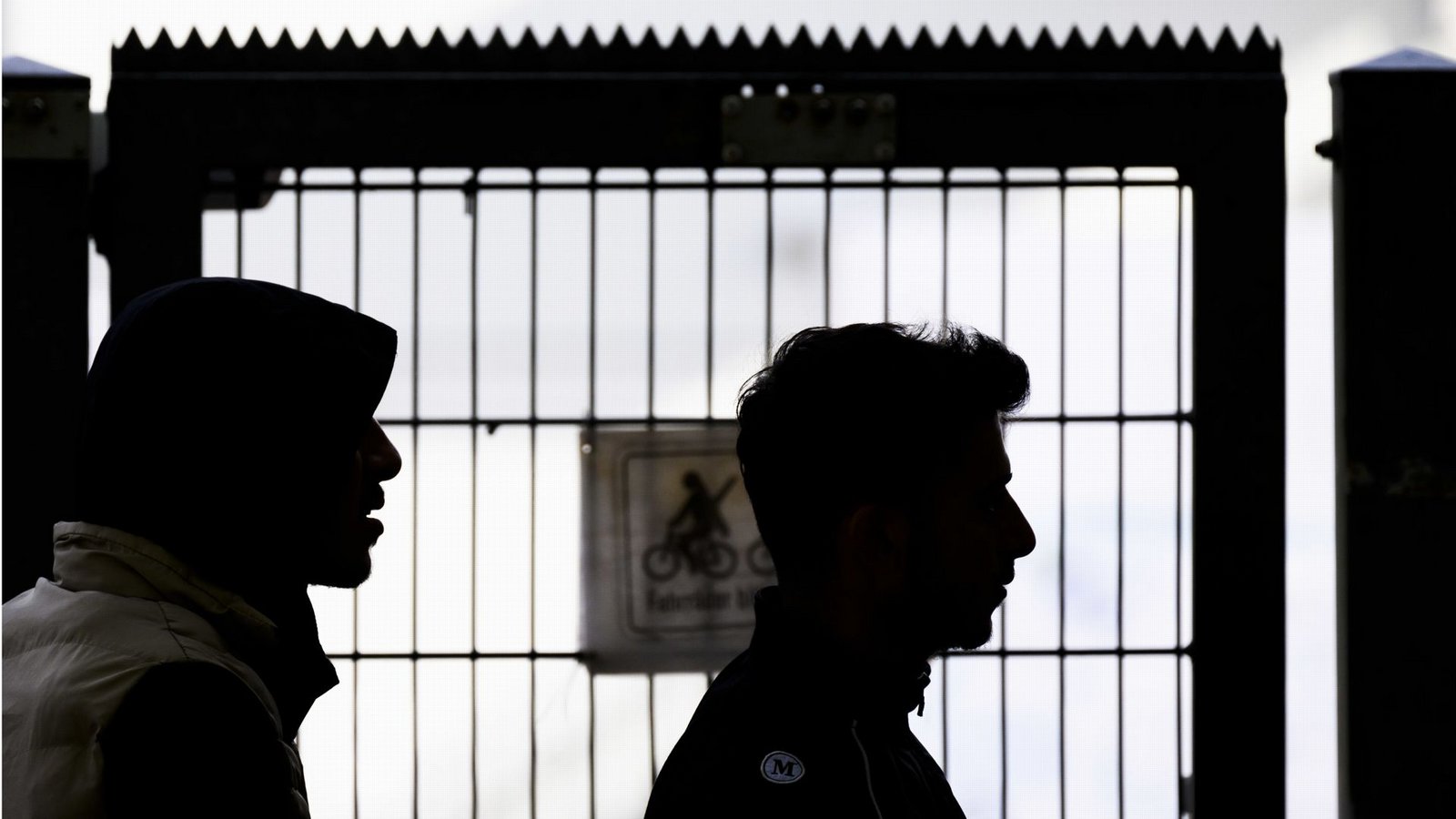 In Tübingen gab es bereits vor rund zehn Jahren den Versuch, Flüchtlinge zu gemeinnütziger Arbeit zu verpflichten – ohne Erfolg. (Symbolbild)Foto: dpa/Julian Stratenschulte In Tübingen gab es bereits vor rund zehn Jahren den Versuch, Flüchtlinge zu gemeinnütziger Arbeit zu verpflichten – ohne Erfolg. (Symbolbild)Foto: dpa/Julian Stratenschulte