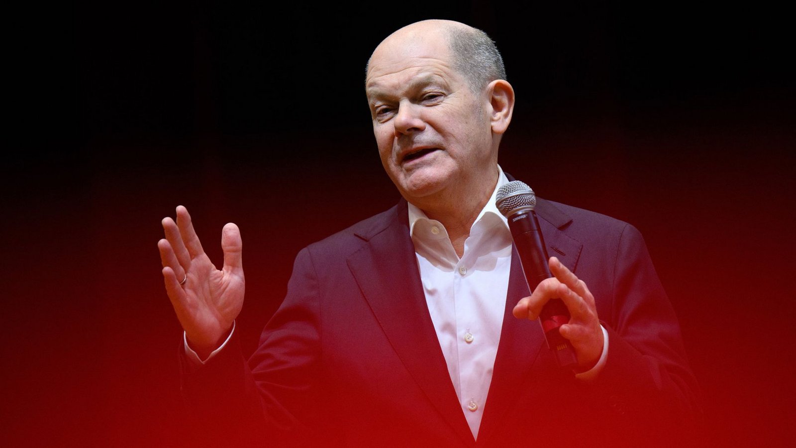 Olaf Scholz ist weiterhin politisch aktiv: Obwohl er nicht mehr Kanzler ist, hat er bei der letzten Wahl erneut das Direktmandat in seinem Wahlkreis Potsdam gewonnen und ist deshalb als Abgeordneter im Bundestag vertreten.Foto: dpa