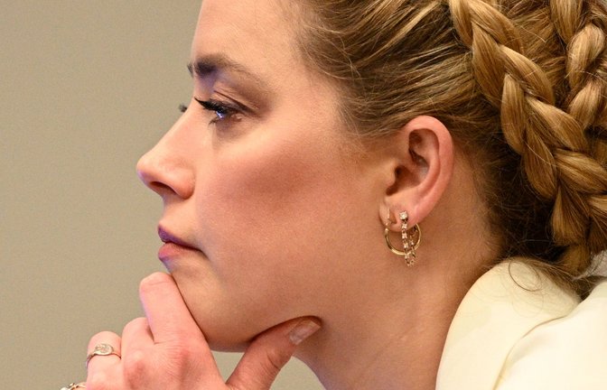 Amber Heard im Gerichtssaal.<span class='image-autor'>Foto: Brendan Smialowski/AFP Pool via AP/dpa</span>