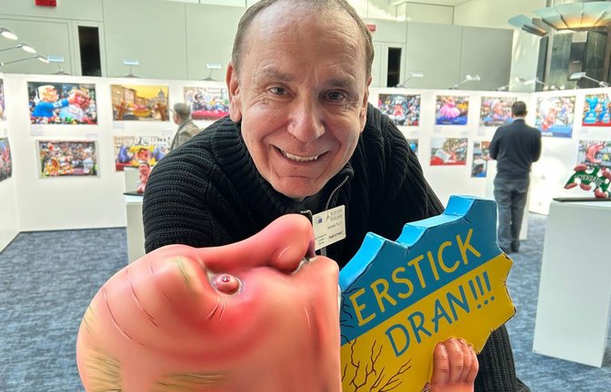 Jacques Tilly wird im Europaparlament in Brüssel mit einer eigenen Ausstellung seiner Karnevalswagen geehrt.<span class='image-autor'>Foto: Knut Krohn</span>