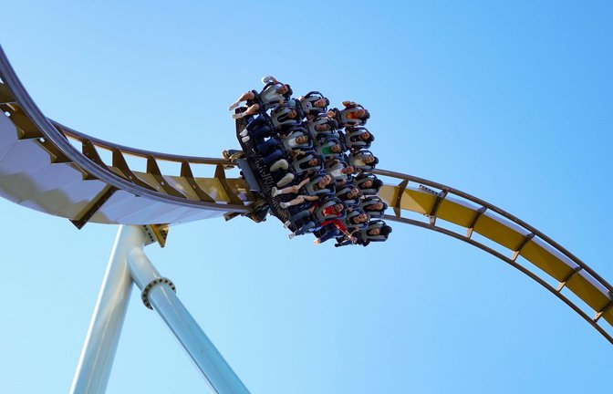 Teurere Eintrittspreise für Achterbahnliebhaber.<span class='image-autor'>Foto: IMAGO/ingimage/ via imago-images.de</span>
