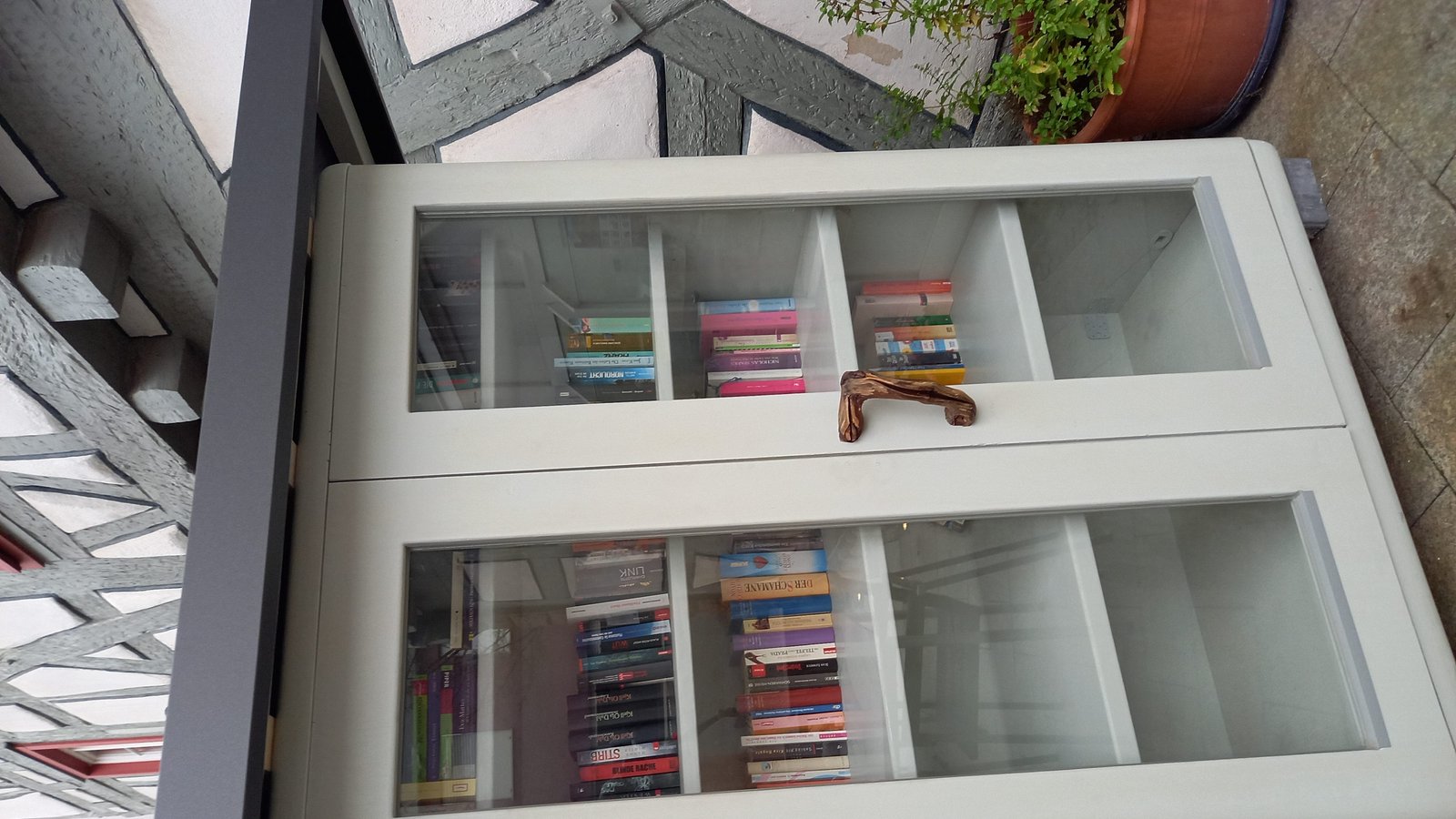 neu_Buecherschrank_Horrheim