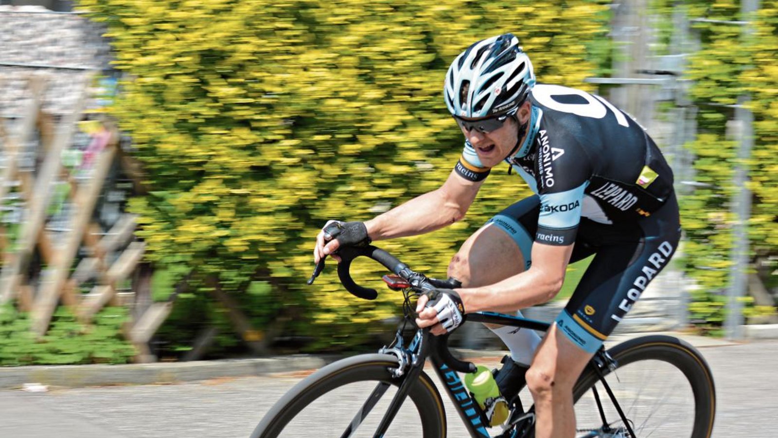 Alexander Krieger tritt auch im Jahr 2018 für Leopard Pro Cycling in die Pedale. Foto: Sven Grandl
