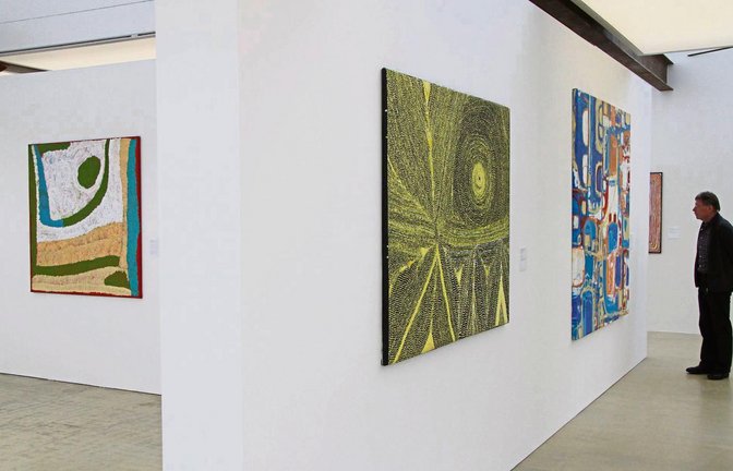 Etwa 60 Bilder – darunter viele neue Werke, die bislang kaum oder gar nicht öffentlich gezeigt wurden – können die Besucher im Kunstwerk von Sonntag an bestaunen.  Fotos: Banholzer