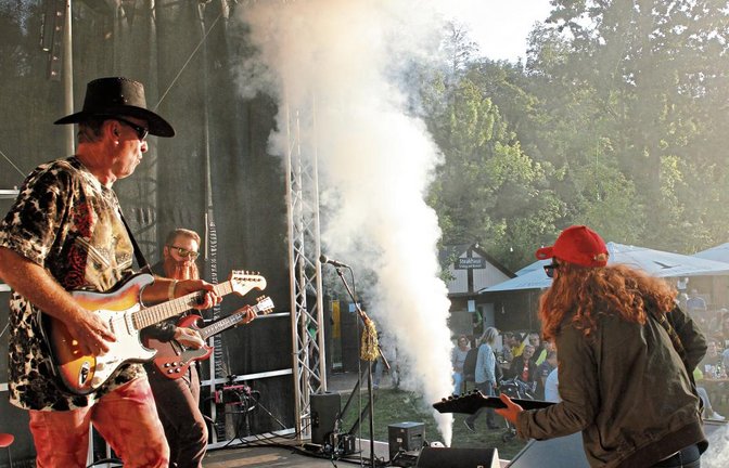 Karaoke darf bei den „Sommerevenz“ auch im kommenden Jahr nicht fehlen, denn der Spaßfaktor sowie die sängerischen und musikalischen Qualitäten sind meist enorm hoch – und ebenso die Showelemente.  Foto: Kollros