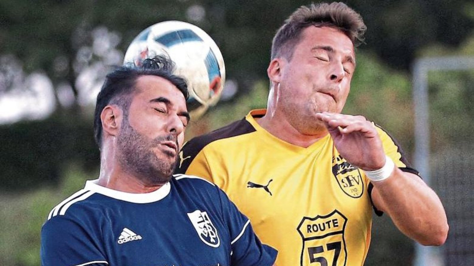 Timo Etzel (rechts) hat den 1:2-Anschlusstreffer für die SGM-Reserve erzielt. Foto: Küppers Timo Etzel (rechts) hat den 1:2-Anschlusstreffer für die SGM-Reserve erzielt. Foto: Küppers