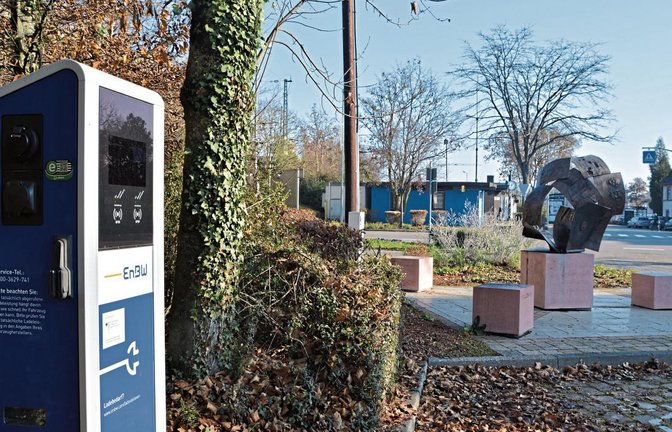 Für rund 2,5 Millionen Euro will die Gemeinde Illingen Anteile an der Netze BW kaufen. Die investiert unter anderem in ein leistungsstarkes Verteilnetz, zum Beispiel für den Betrieb von Ladestationen.  Foto: Stahlfeld