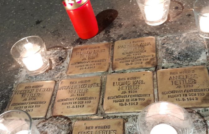 Stolpersteine in der Schillerstraße. <span class='image-autor'>Foto: Filitz</span>