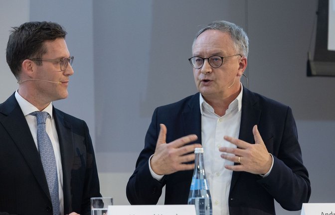 Manuel Hagel (links) und Andreas Stoch gehören beide zu den Gewinnern.<span class='image-autor'>Foto: Lichtgut/Leif Piechowski</span>