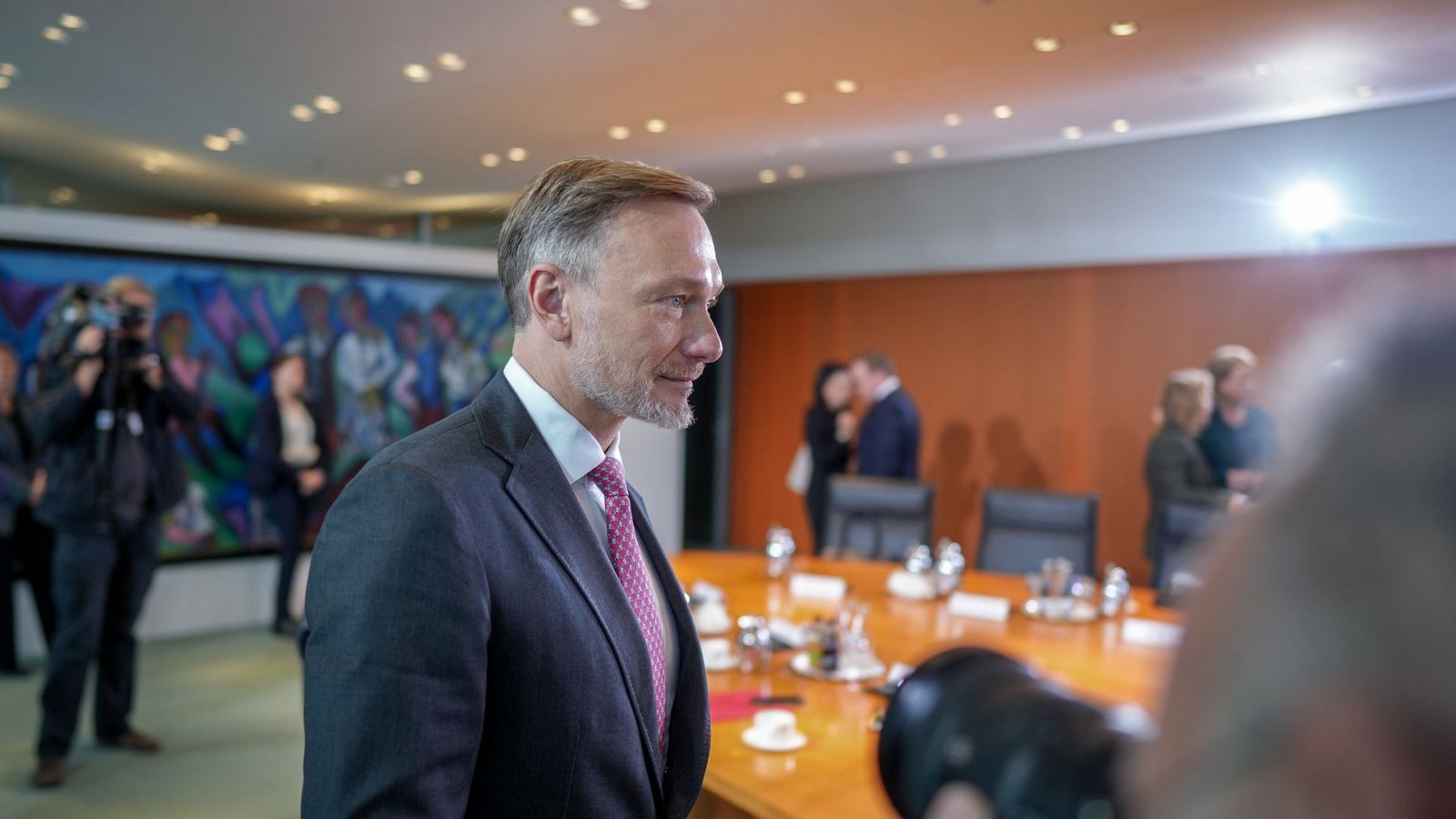 „Bild“-Informationen zufolge soll FDP-Chef Christian Lindner im Koalitionsausschuss Neuwahlen vorgeschlagen haben.Foto: dpa/Kay Nietfeld „Bild“-Informationen zufolge soll FDP-Chef Christian Lindner im Koalitionsausschuss Neuwahlen vorgeschlagen haben.Foto: dpa/Kay Nietfeld