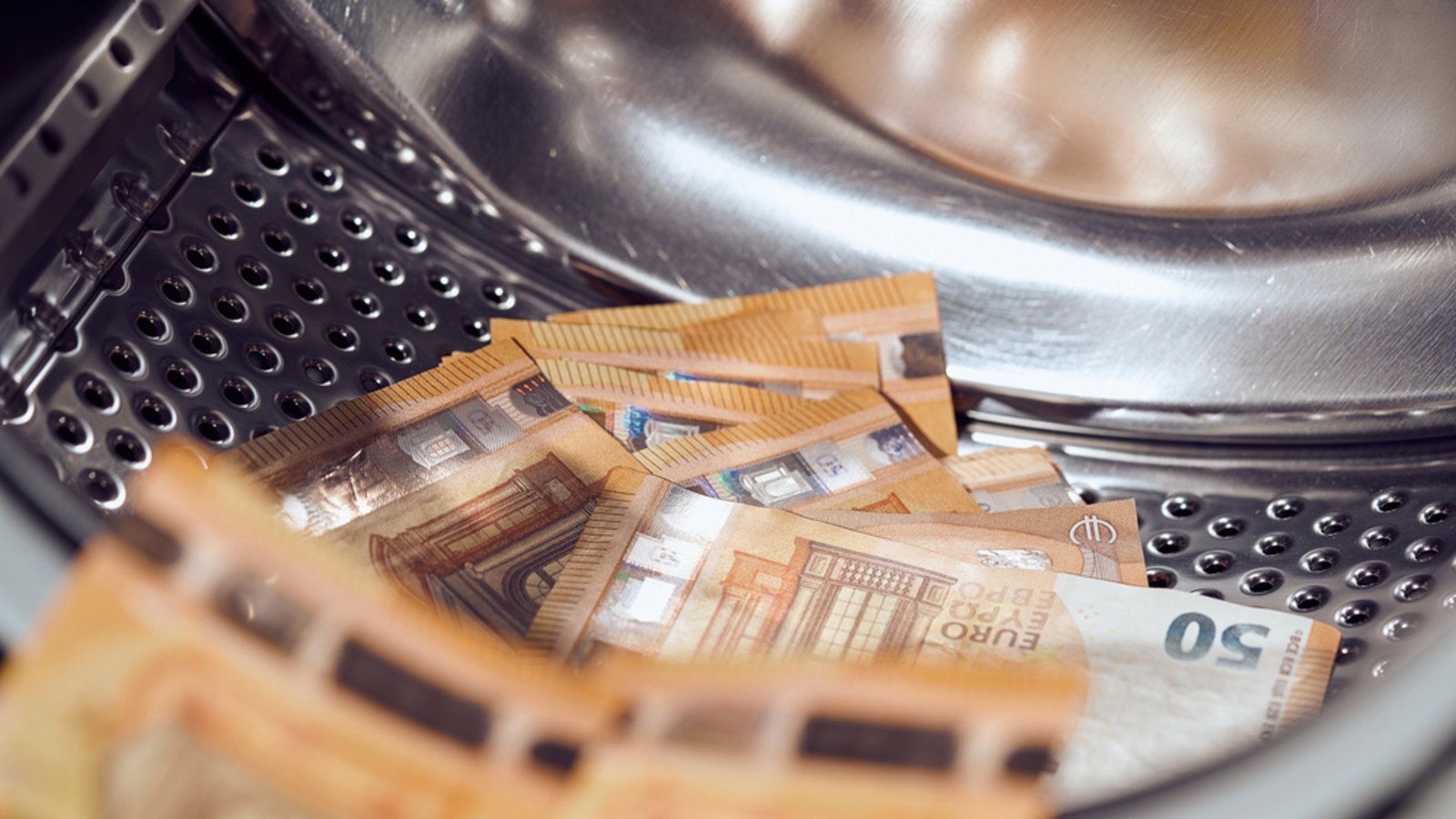 Mit diesen Tipps lässt sich bares Geld beim Waschen sparen.Foto: OlegRi / shutterstock.com Mit diesen Tipps lässt sich bares Geld beim Waschen sparen.Foto: OlegRi / shutterstock.com