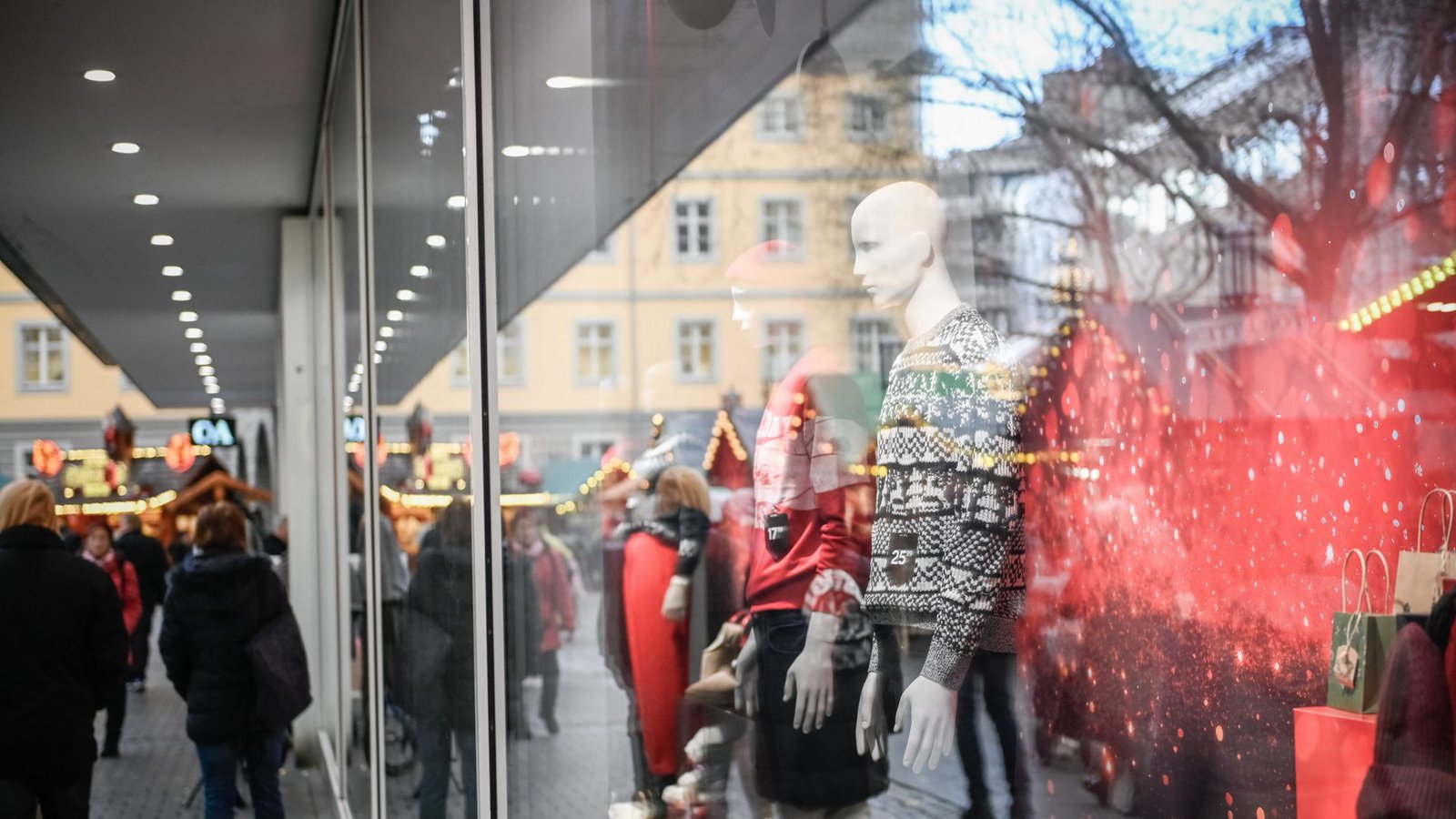 Das Weihnachtsgeschäft hat begonnen (Symbolbild).Foto: Julia Steinbrecht/KNA/Julia Steinbrecht Das Weihnachtsgeschäft hat begonnen (Symbolbild).Foto: Julia Steinbrecht/KNA/Julia Steinbrecht