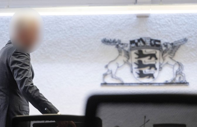 Der frühere Polizeiinspekteur Andreas R. sitzt erneut auf der Anklagebank.<span class='image-autor'>Foto: Marijan Murat/dpa</span>