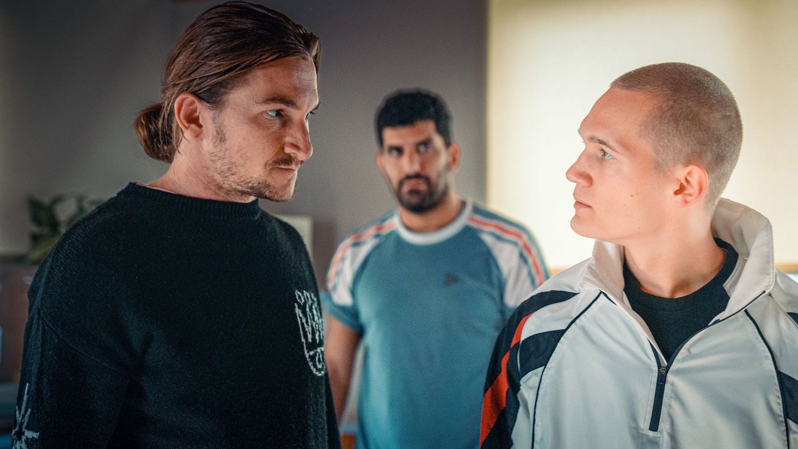 Augustin Groz (Rolle: Simon Rechnik), Emre Cakir (Rolle: Araz Barzani), Tristan Witzel (Rolle: Leon Prammer).Foto: ORF/Petro Domenigg