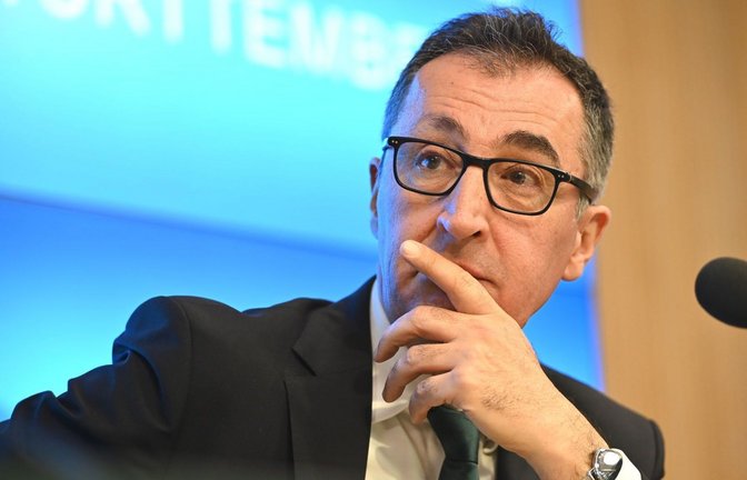 Ministerpräsident Cem Özdemir (Grüne) will beim Schutz kritischer Infrastruktur nachlegen.<span class='image-autor'>Foto: Katharina Kausche/dpa</span>