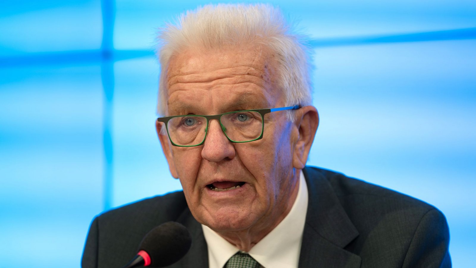 Winfried Kretschmann setzt große Erwartungen in den Verbund der Kliniken Heidelberg und Mannheim.Foto: Markus Lenhardt/dpa Winfried Kretschmann setzt große Erwartungen in den Verbund der Kliniken Heidelberg und Mannheim.Foto: Markus Lenhardt/dpa
