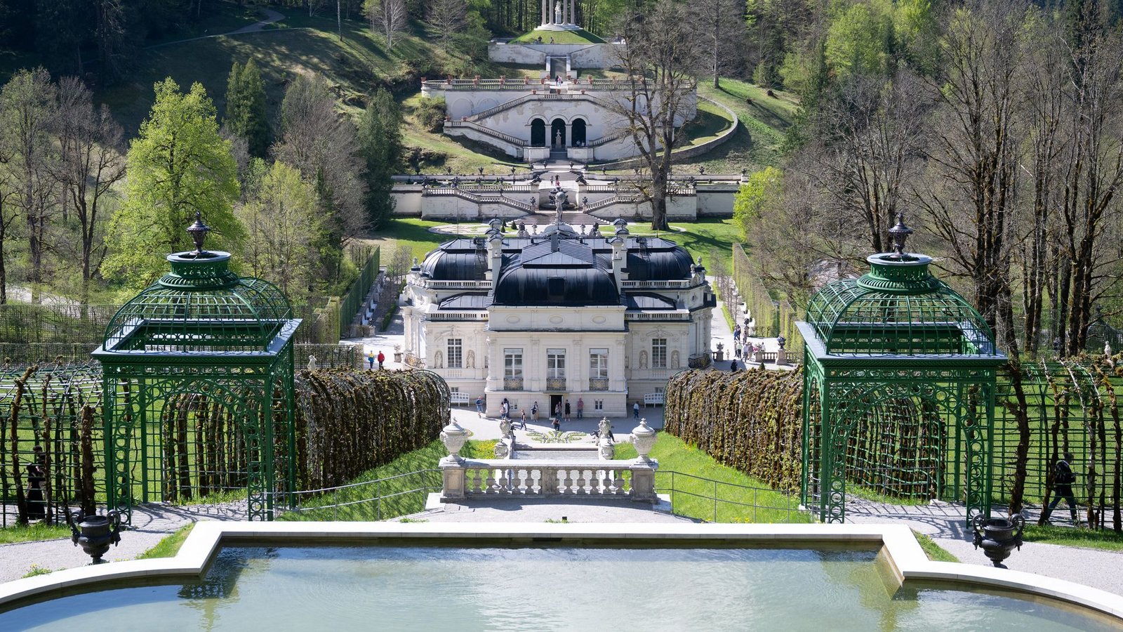 Schloss Linderhof zählt wie andere Schlösser Ludwigs zum Welterbe. (Archivbild)Foto: Sven Hoppe/dpa Schloss Linderhof zählt wie andere Schlösser Ludwigs zum Welterbe. (Archivbild)Foto: Sven Hoppe/dpa