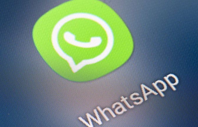 WhatsApp plant ein kostenpflichtiges Abo mit zusätzlichen Design- und Sortierungsfunktionen (Symbolbild).<span class='image-autor'>Foto: dpa/Fabian Sommer</span>