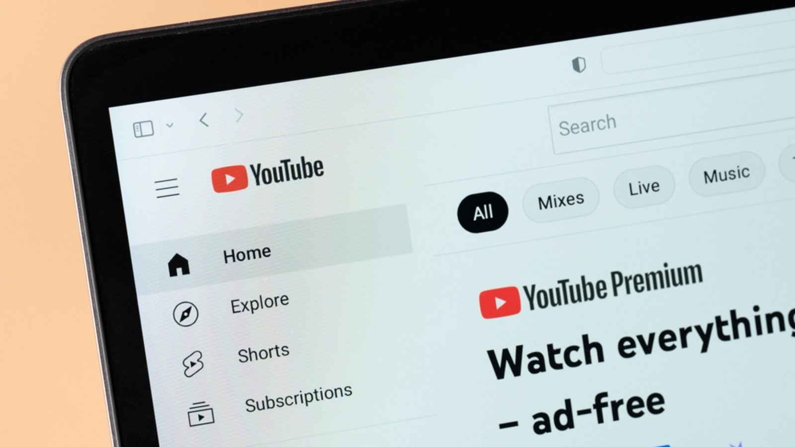 YouTube geht strikt gegen Werbeblocker vor.Foto: PixieMe / shutterstock.com YouTube geht strikt gegen Werbeblocker vor.Foto: PixieMe / shutterstock.com