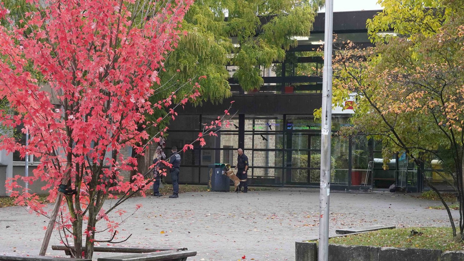 Bombendrohungen gingen an mehreren Schulen in der Region Stuttgart und auch andernorts  ein.Foto: Andreas Rosar Fotoagentur-Stuttgart/Andreas Rosar Fotoagentur-Stuttgart