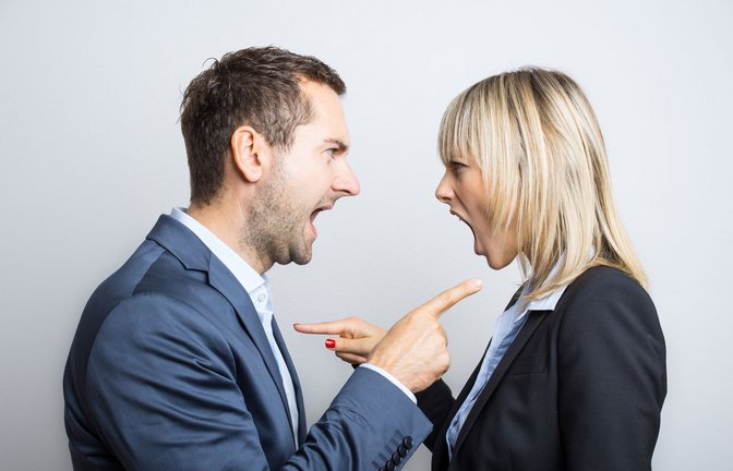 Paare, die in Konflikten zu Gegnern werden, sind auf Dauer unglücklicher und trennen sich eher.<span class='image-autor'>Foto: Adobe Stock/Dada Lin</span>