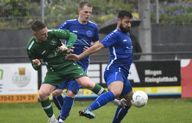 Für den SV Illingen (rechts Emre Tuzluca) kommt es im Kampf um den Klassenerhalt auf jeden Punkt an. <span class='image-autor'>Foto: Leitner</span>