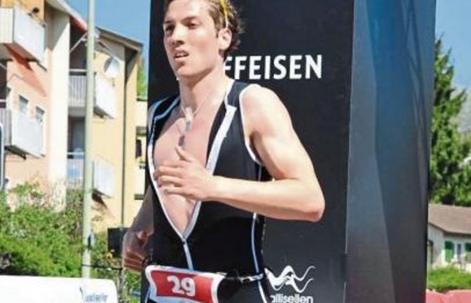 Abgekämpft, aber glücklich: Der Auricher Martin Diebold hat beim internationalen Walliseller Triathlon seinen ersten Profiwettkampf bestritten. Foto: privat