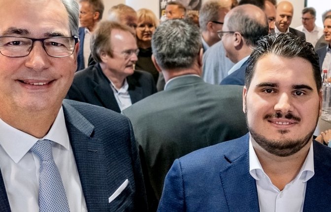 Landrat Dietmar Allgaier (links) und Buchautor Tobias Epple. <span class='image-autor'>Foto: LL</span>