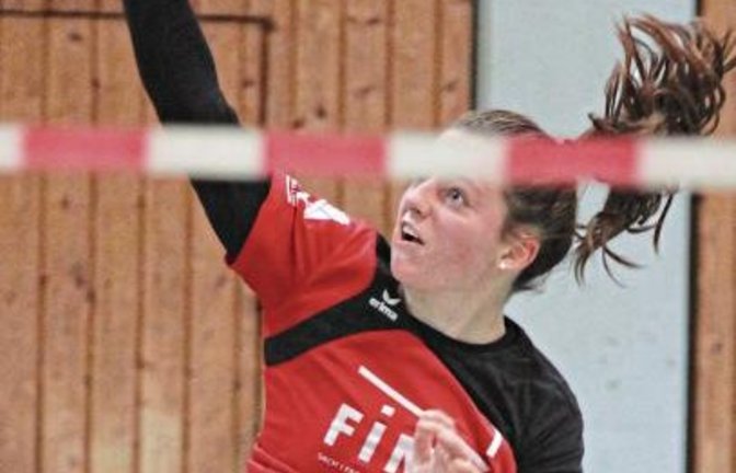 Klara Kilpper und die Faustballerinnen des TV Vaihingen haben sich zum Saisonabschluss noch einmal „gut verkauft“, lobt Trainerin Christina Koch. Foto: Archiv/Nachreiner