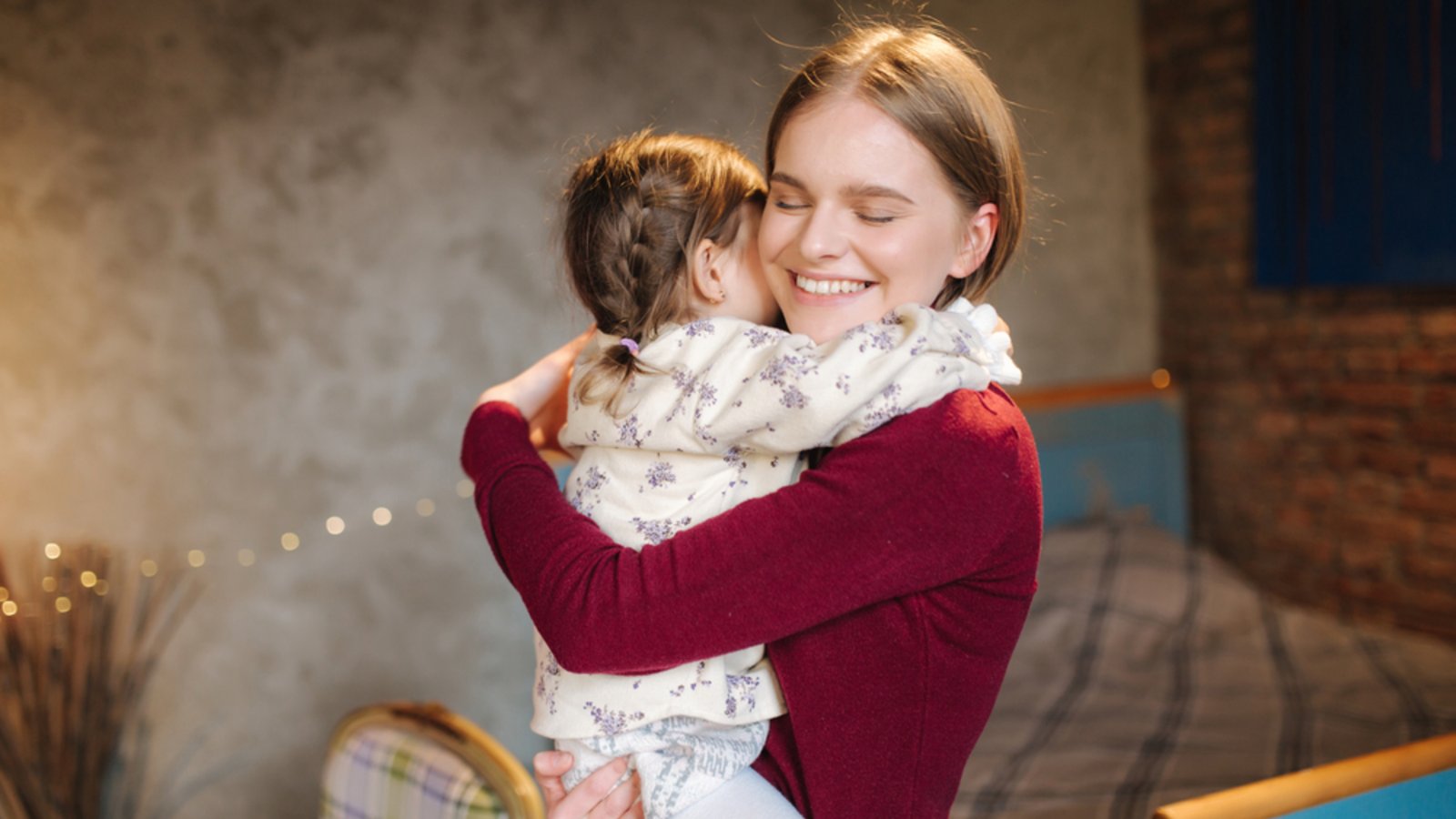 Die Aufnahme in die christliche Glaubensgemeinschaft: Die Taufe.Foto: Hrytsiv Oleksandr / shutterstock.com Die Aufnahme in die christliche Glaubensgemeinschaft: Die Taufe.Foto: Hrytsiv Oleksandr / shutterstock.com
