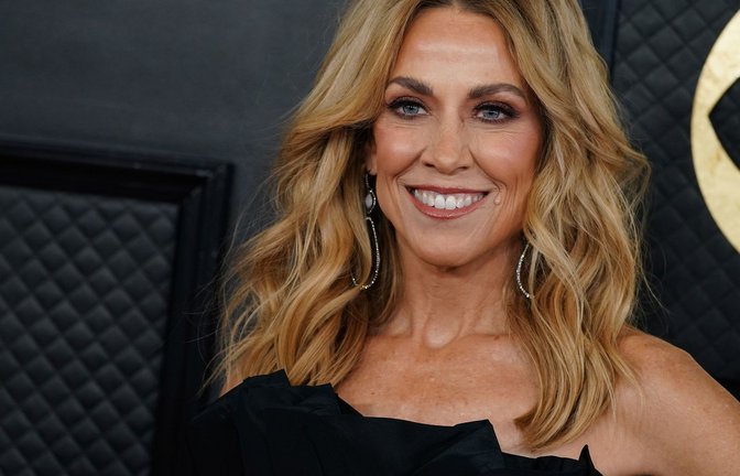 US-Rocksängerin Sheryl Crow hat das Kampfsportspektakel direkt vor dem Weißen Haus am Wochenende kritisiert. (Archivbild)<span class='image-autor'>Foto: Jordan Strauss/Invision/AP/dpa</span>