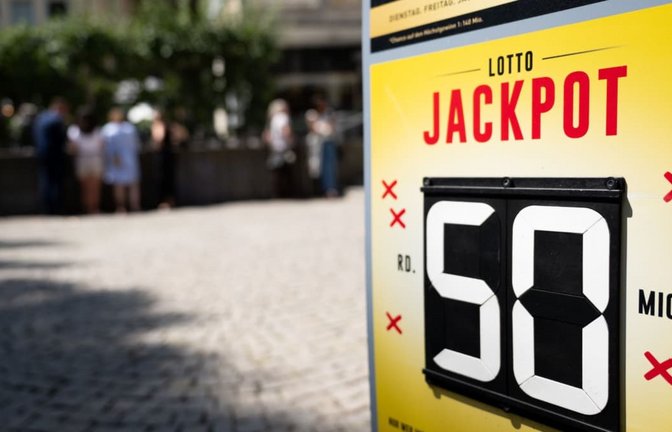 Im Lotto-Jackpot am Samstag, 25.07.2026, lagen 50 Millionen Euro.<span class='image-autor'>Florian Wiegand/dpa</span>