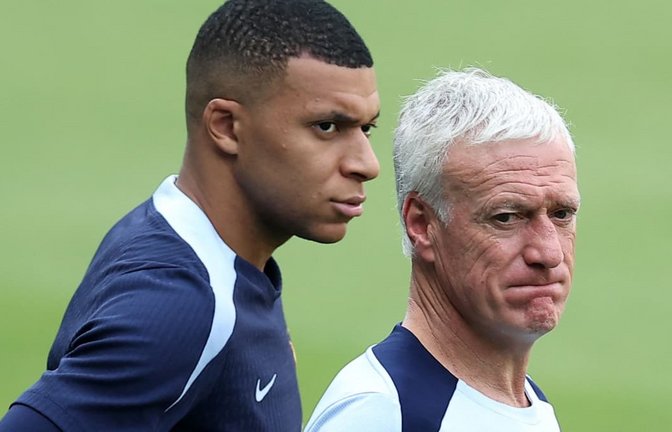 Die Nationaltrainer setzen im Spiel gerne auf frische Kräfte.<span class='image-autor'>FRANCK FIFE/afp</span>