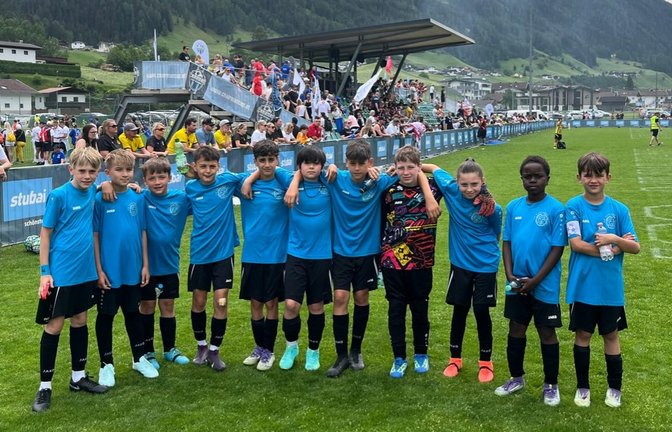 Die U 11 der SG Vaihingen-Süd beim Chairman Cup im Stubaital. <span class='image-autor'>Foto: privat</span>