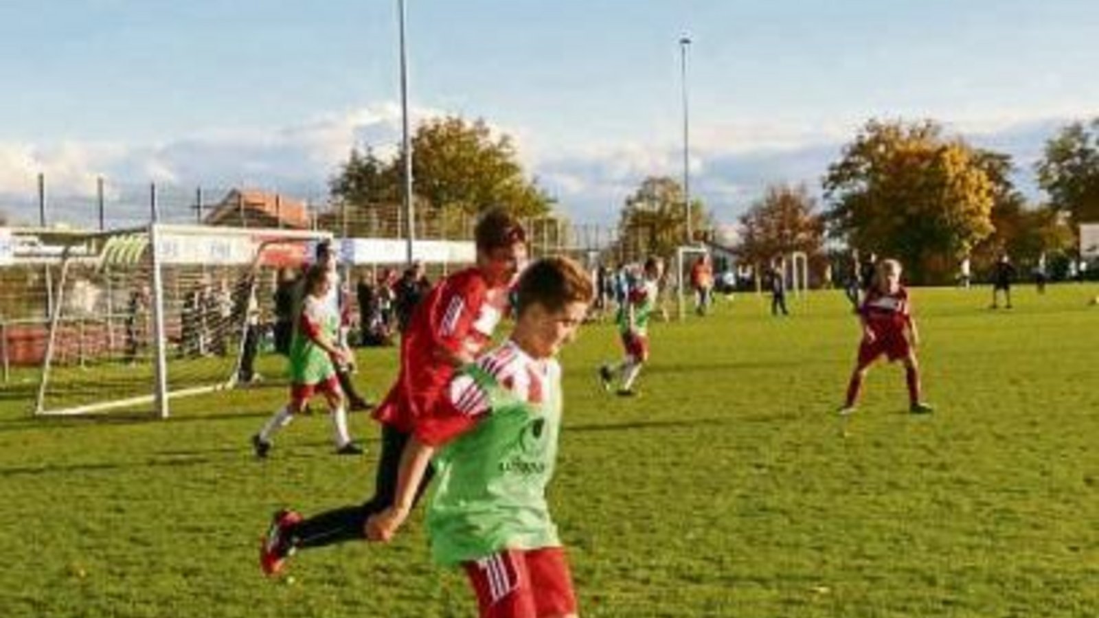 Mit viel Spielfreude wurde gekickt.  Foto: p