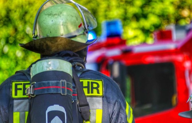 Bei einem Brand in einem Einfamilienhaus kam für einen Senio jede Hilfe zu spät (Symbolfoto).<span class='image-autor'>www.imago-images.de</span>
