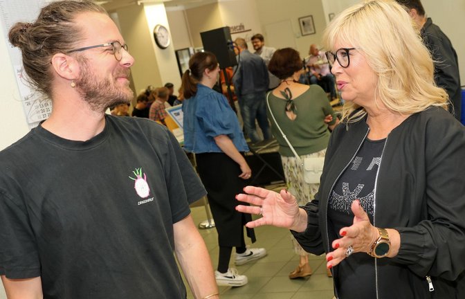 Autor und Politik-Aktivist Arne Semsrott las zweimal in Magdeburg. Weitere Lesungen im Land stehen noch bevor.<span class='image-autor'>Foto: Peter Gercke/dpa</span>