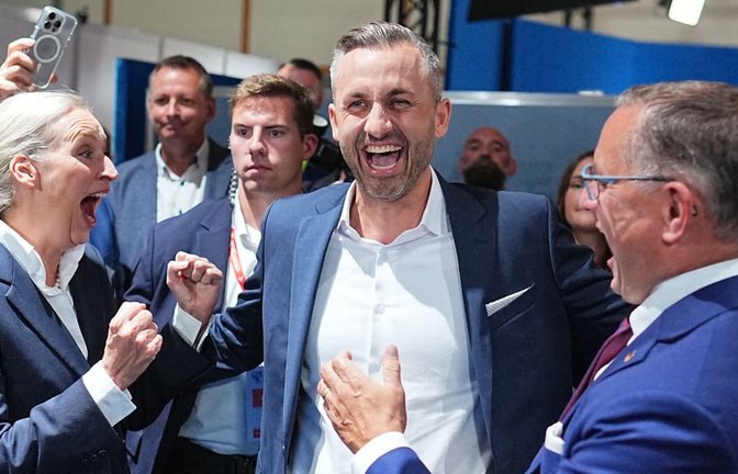 Bei der Landtagswahl in Sachsen-Anhalt liegt die AfD mit Spitzenkandidat Ulrich Siegmund mit weitem Abstand vorn.<span class='image-autor'>Michael Kappeler/dpa</span>