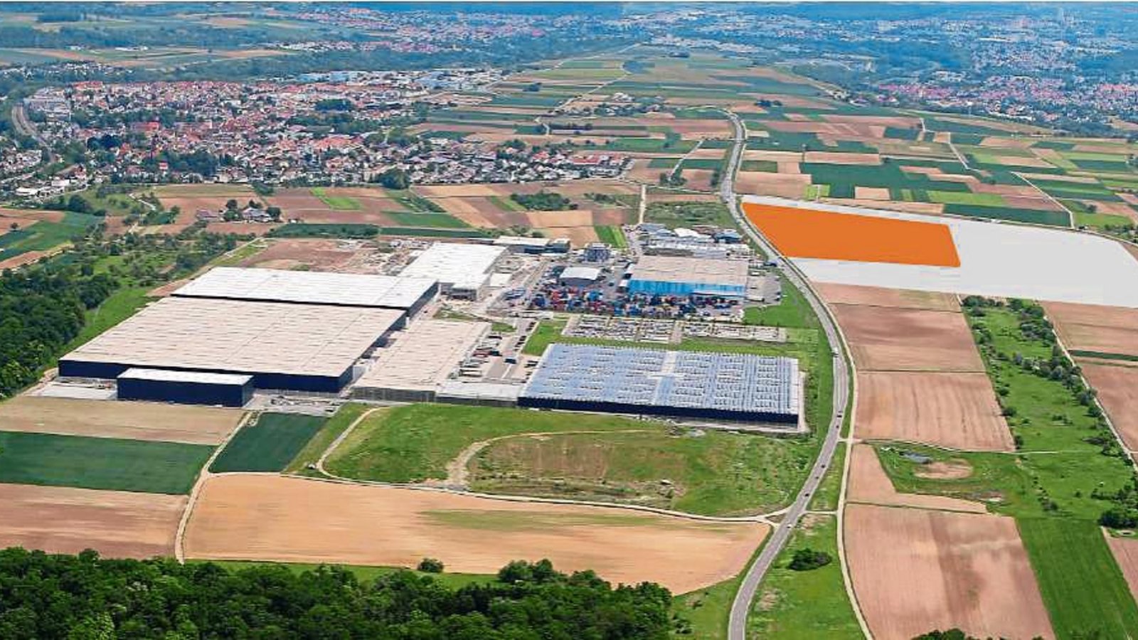 Auf der orange eingezeichneten Fläche soll das Warendienstleistungszentrum von Breuninger enststehen. Links sind Porsche und Winkels zu erkennen. Fotos: p Auf der orange eingezeichneten Fläche soll das Warendienstleistungszentrum von Breuninger enststehen. Links sind Porsche und Winkels zu erkennen. Fotos: p