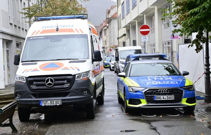 In Tuttlingen wurde am Donnerstag ein Mann bei einem Schusswechsel mit der Polizei getötet. Nun ist klar: Die Waffe des 27-Jährigen war eine Knallpistole, keine scharfe Schusswaffe.<span class='image-autor'>Roland Sprich/dpa</span>