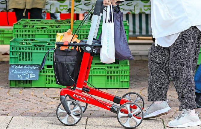 Im Zentrum der Forderungen der Partei der Rentner steht die Verbesserung der Lebenssituation älterer Menschen. (Symbolbild)<span class='image-autor'>Foto: Jan Woitas/dpa</span>