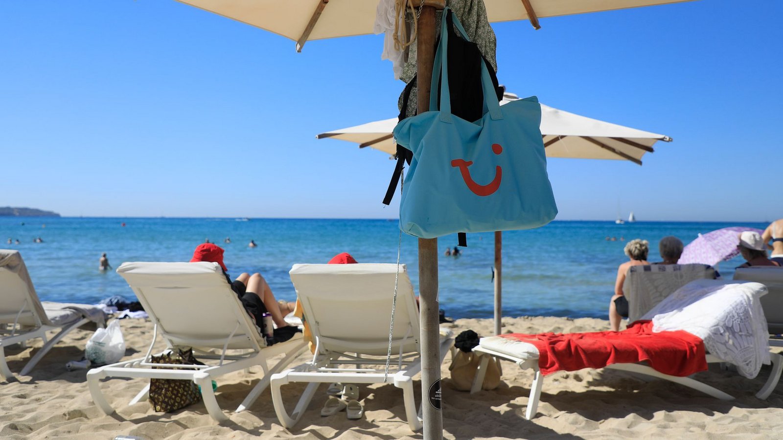 Bei Tui weiter gefragt: Urlaub am Mittelmeer. (Symbolbild)Foto: Clara Margais/dpa/dpa-tmn