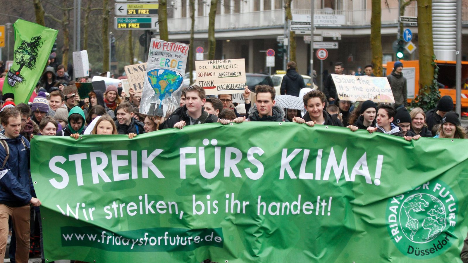 Klimaproteste können gesellschaftliche Veränderungen auslösen. Fridays for Future ist es gelungen, Massen zu mobilisieren. Das prägt die Debatte bis heute.Foto: Imago Images / MiS/Marcel MŸcke/M.i.S. Klimaproteste können gesellschaftliche Veränderungen auslösen. Fridays for Future ist es gelungen, Massen zu mobilisieren. Das prägt die Debatte bis heute.Foto: Imago Images / MiS/Marcel MŸcke/M.i.S.